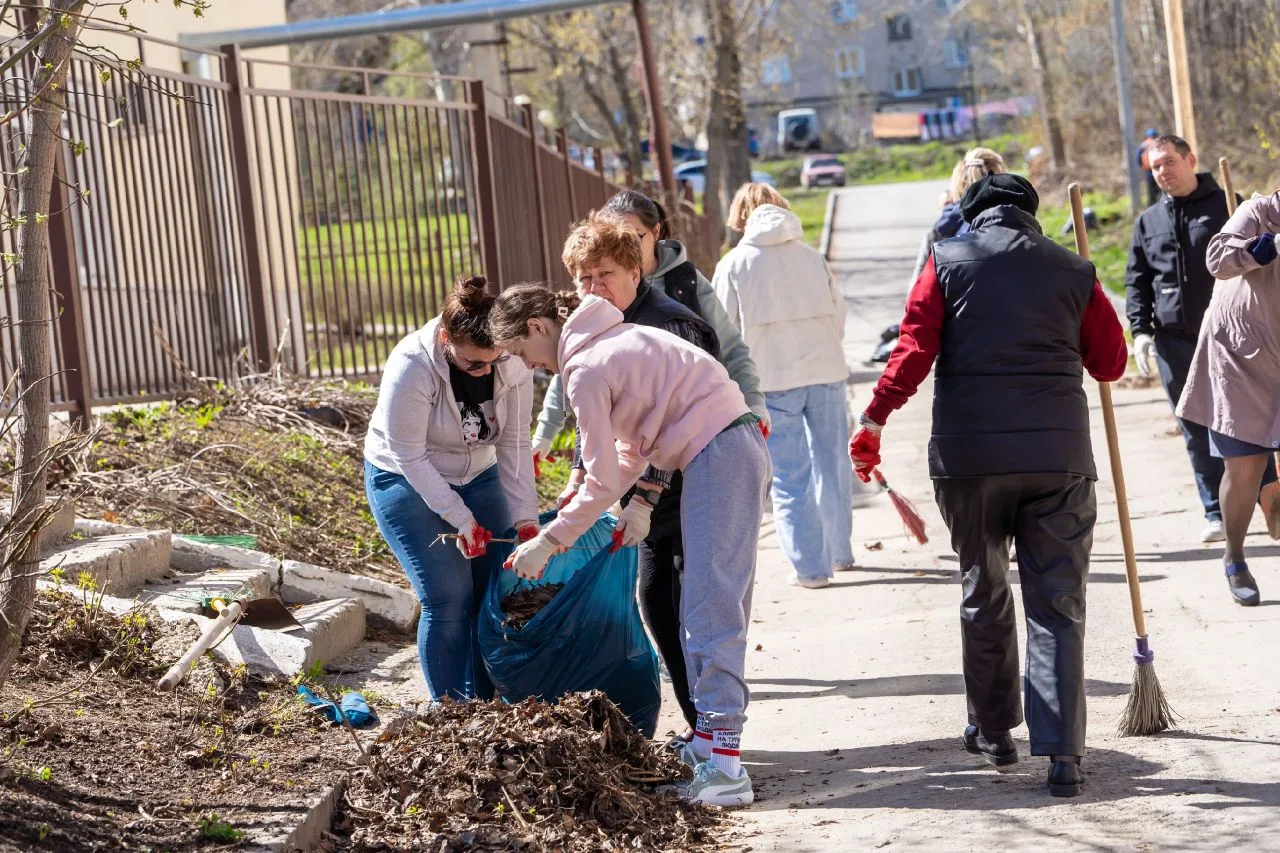 ✨Все больше уголков города приобретают чистый и опрятный вид. Субботники проходят во всех районах го
