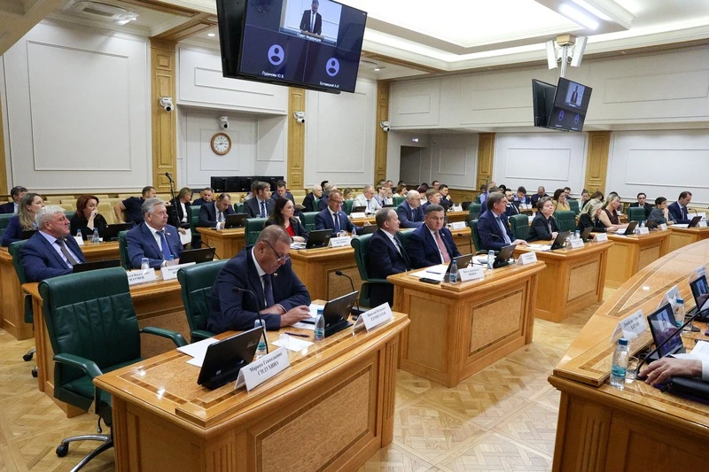 🇷🇺15 июня 2026 года принял участие в расширенном заседании Комиссии Совета Федерации по мониторинг