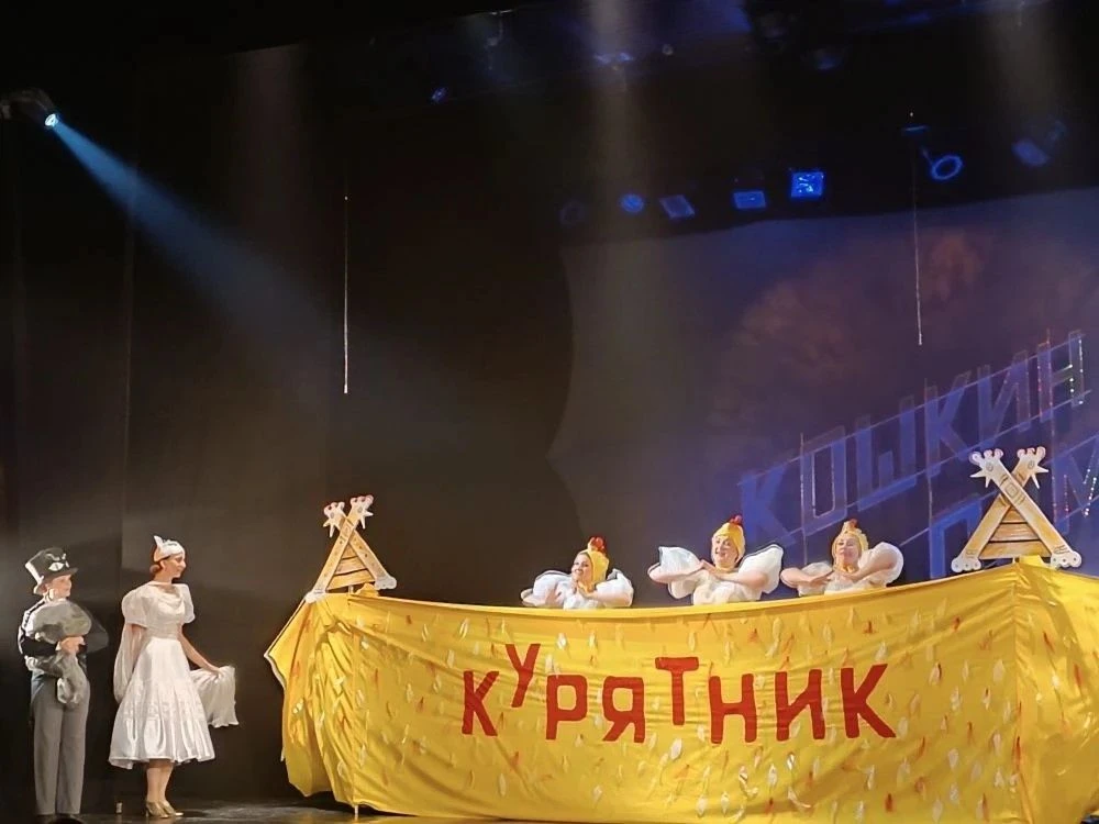 "ВНЕШКОЛЬНЫЕ МЕРОПРИЯТИЯ"🎭🏛🎬🎪  24 апреля в начальной школе был день театра. Ребята 1-А (кл.рук. Суга