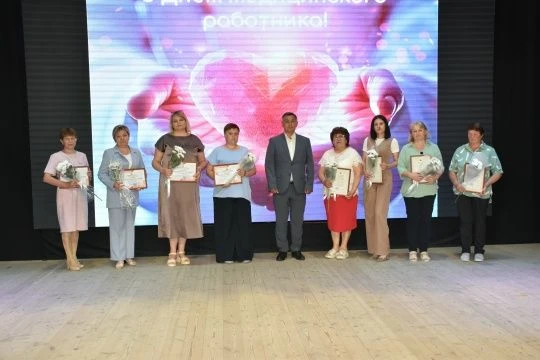 В третье воскресенье июня ежегодно отмечается День медицинского работника — профессиональный праздни