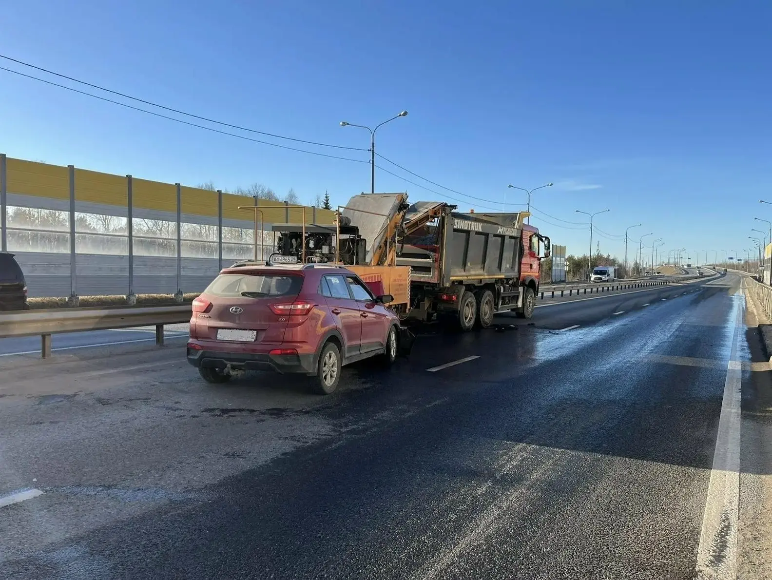 В г. Архангельск (в границах населенного пункта п. Зеленый Бор) 15.04.2026 г. в 16:50 на 1216 км фед