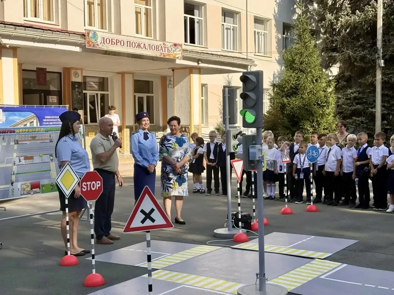 🏫Работники прокуратуры  Киевского района города Симферополя совместно с сотрудниками о...