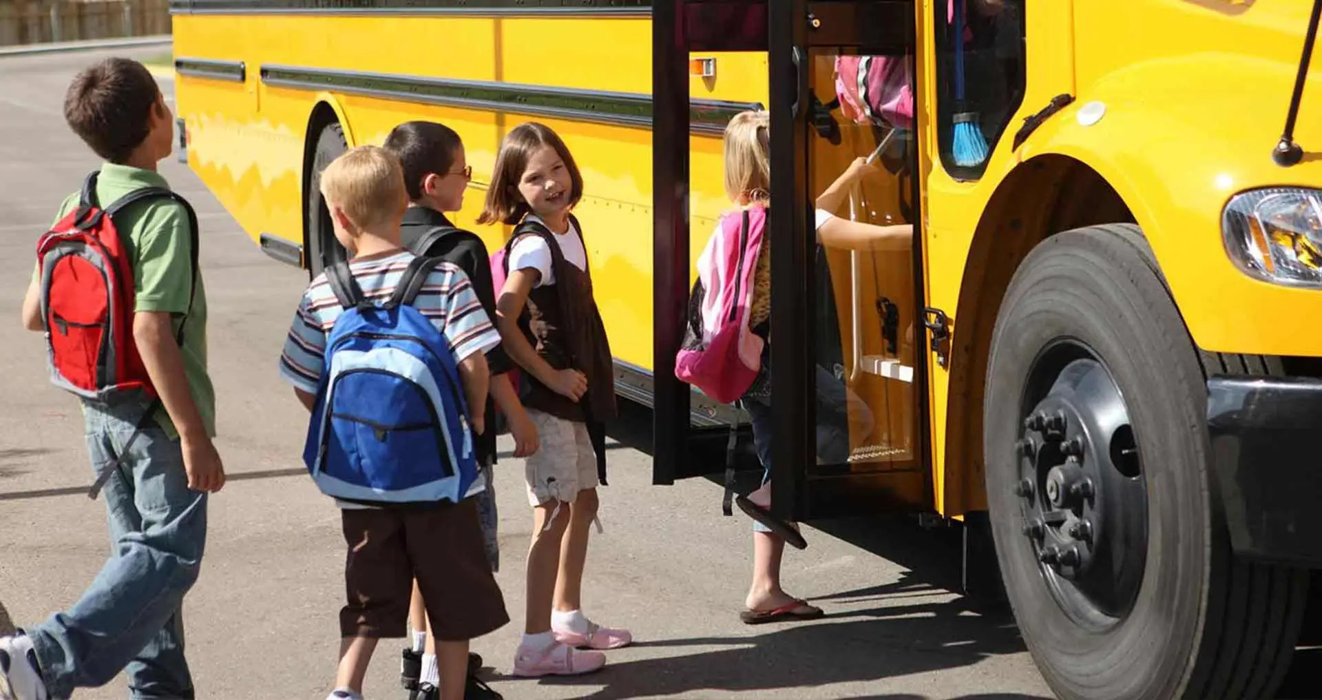 🚌Льготный проезд для обучающихся в городе Луганске установлен с 01 сентября 2026г.