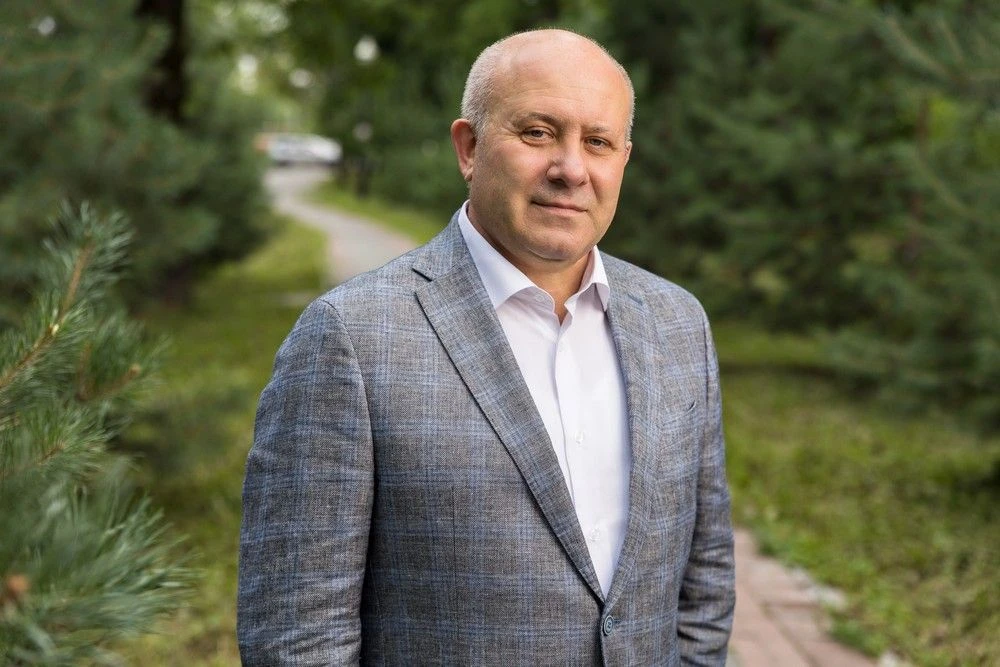 СЕРГЕЙ КРАВЧУК: «ЦЕЛЬ ЭТОЙ РАБОТЫ – РАЗВИТИЕ НАШЕГО РЕГИОНА»
 
16 июня отмечается 20 лет образования