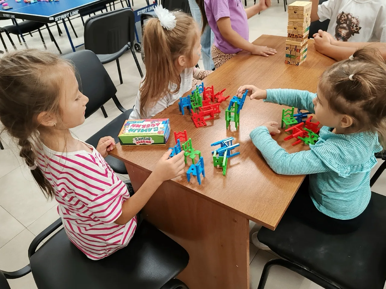 🎉 В Духовецком доме культуры прошёл яркий игровой час для детей!
