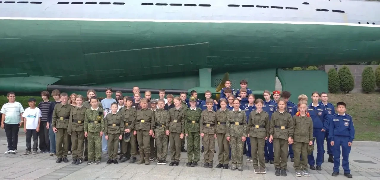 Учащиеся 5А, 6Б и 8А классов побывали в насыщенном путешествии по столице Приморья!