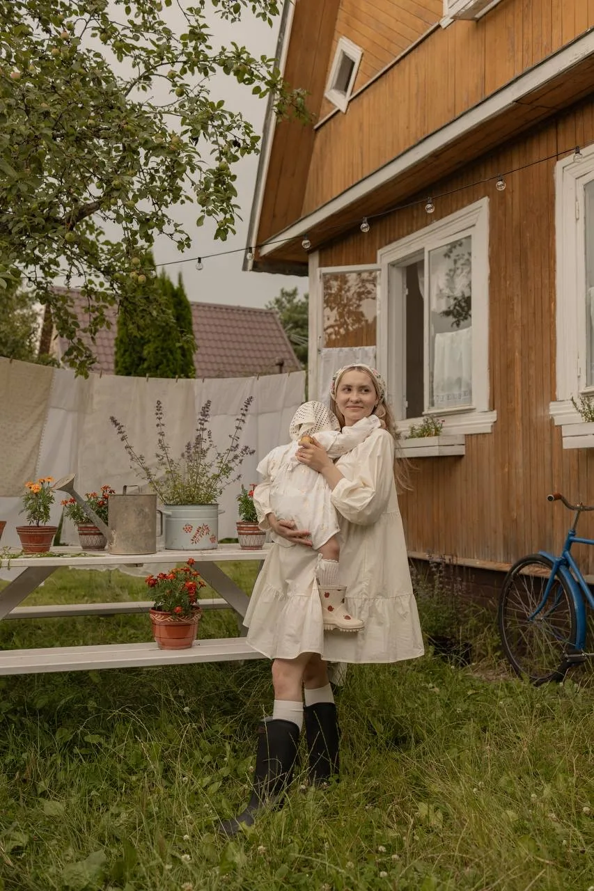 наши самые летние деревенские фотографии 🐥

мы живем и отдыхаем в городе, поэтому окунуться в такую