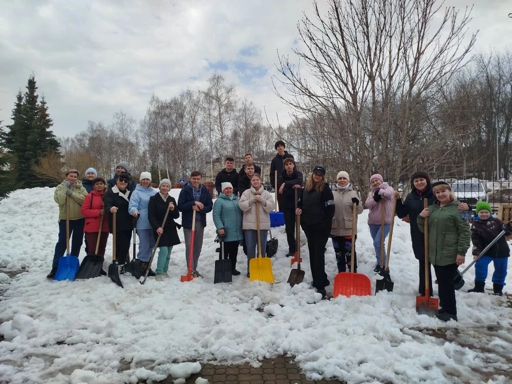 🌱❄️ В рамках республиканской экологической акции «Зеленая Башкирия» в нашей школе прош...