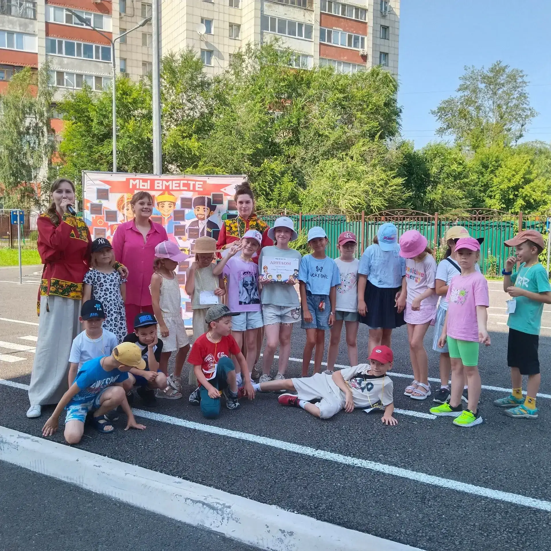 8 июля в нашем лагере было по-настоящему жарко! Мы провели спортивное шоу «Мы вместе», и это было кр