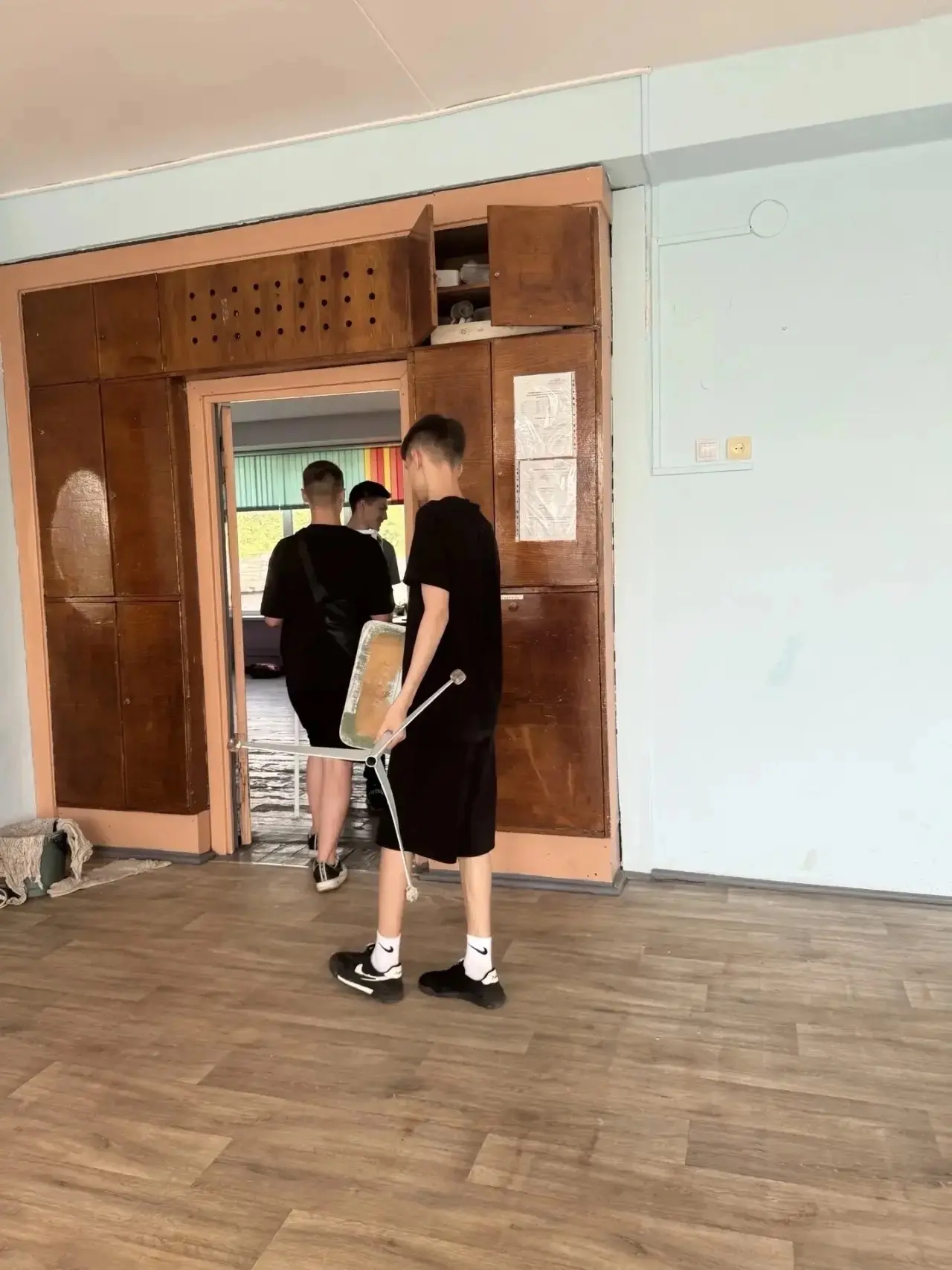 🌟 Активное лето в лагере труда и отдыха!

Участники лагеря труда и отдыха продолжают проводить кани