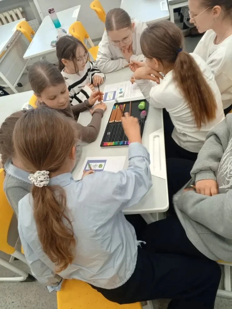 📍 В 3 «В» классе прошла увлекательная викторина по финансовой грамотности!  Ребята активно участвова