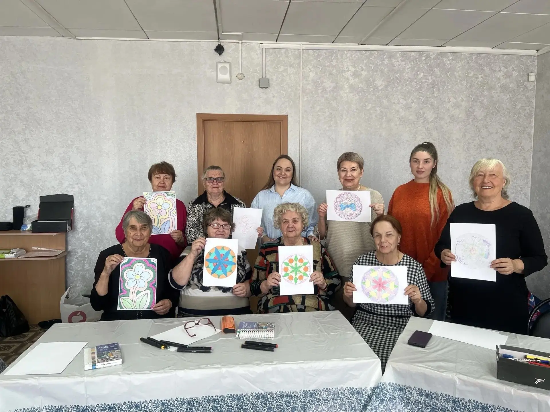 🎨 Арт-терапия «Наполним радостью сердца»: как спирали превращаются в картину