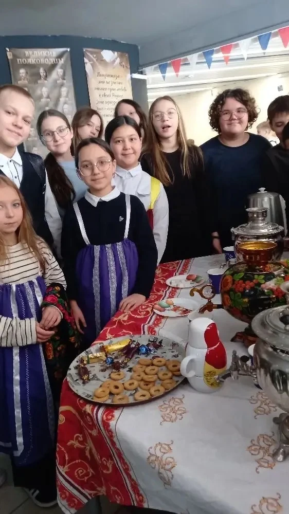 🌿25 марта  учитель истории Сердюк Татьяна Васильевна провела  внеклассное мероприятие «В гостях у Са