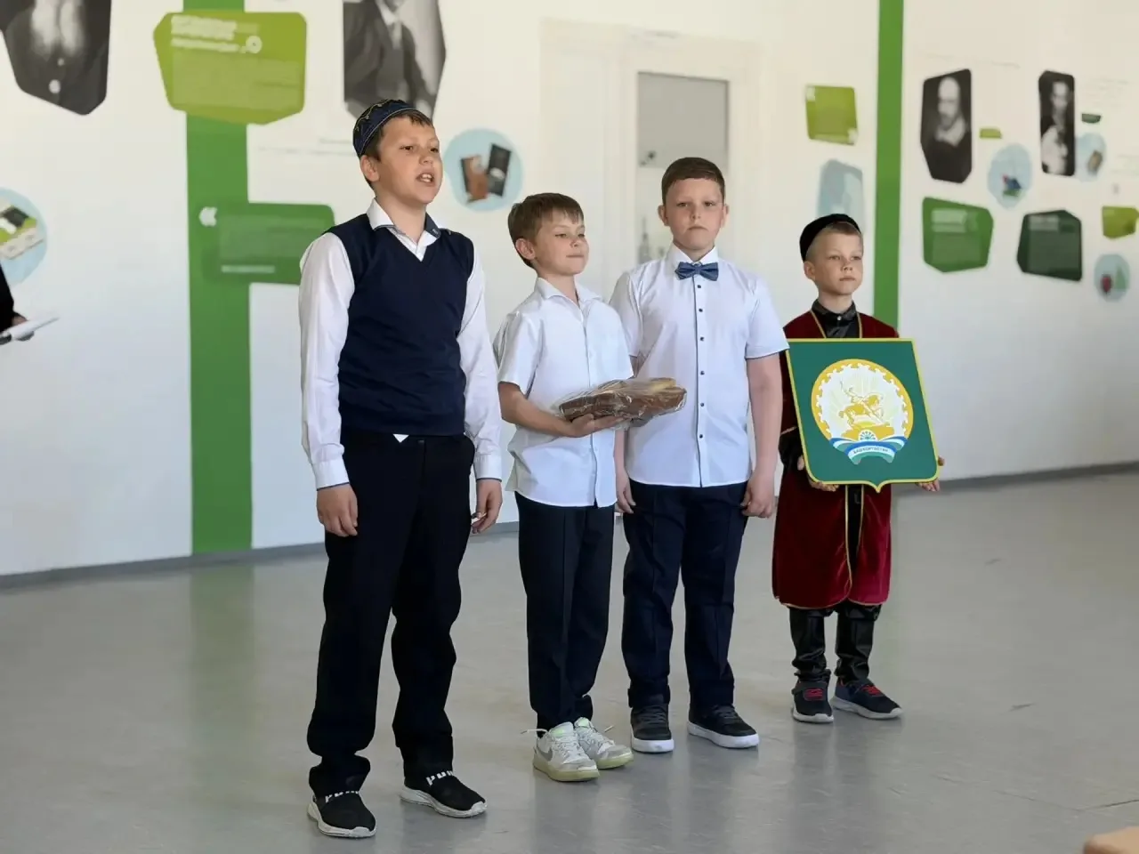 🎉 Стартовал Фестиваль Народов России в МБОУ СОШ №3! 🎉  Сегодня, 27 апреля 2026 года, наша школа №3 п