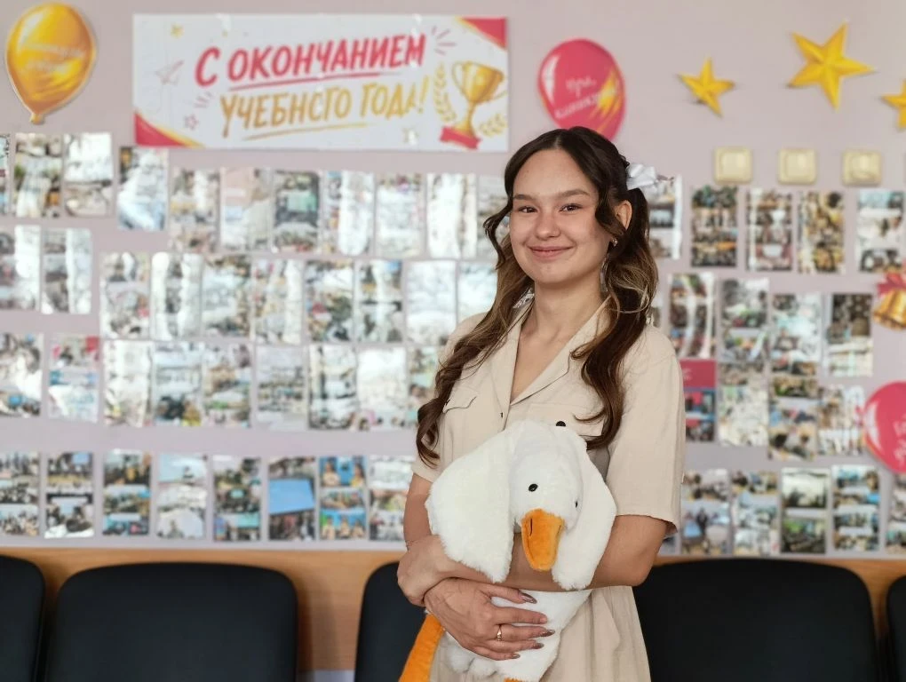🧸🎓«День Детства» в школе Рублёво: когда выпускники снова стали первоклашками  В школьном отделении в
