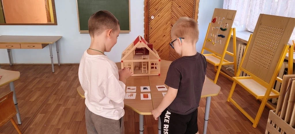 В ходе тематического блока "My house and furniture" на кружке "Английский для малышей" ДО "Золотой П