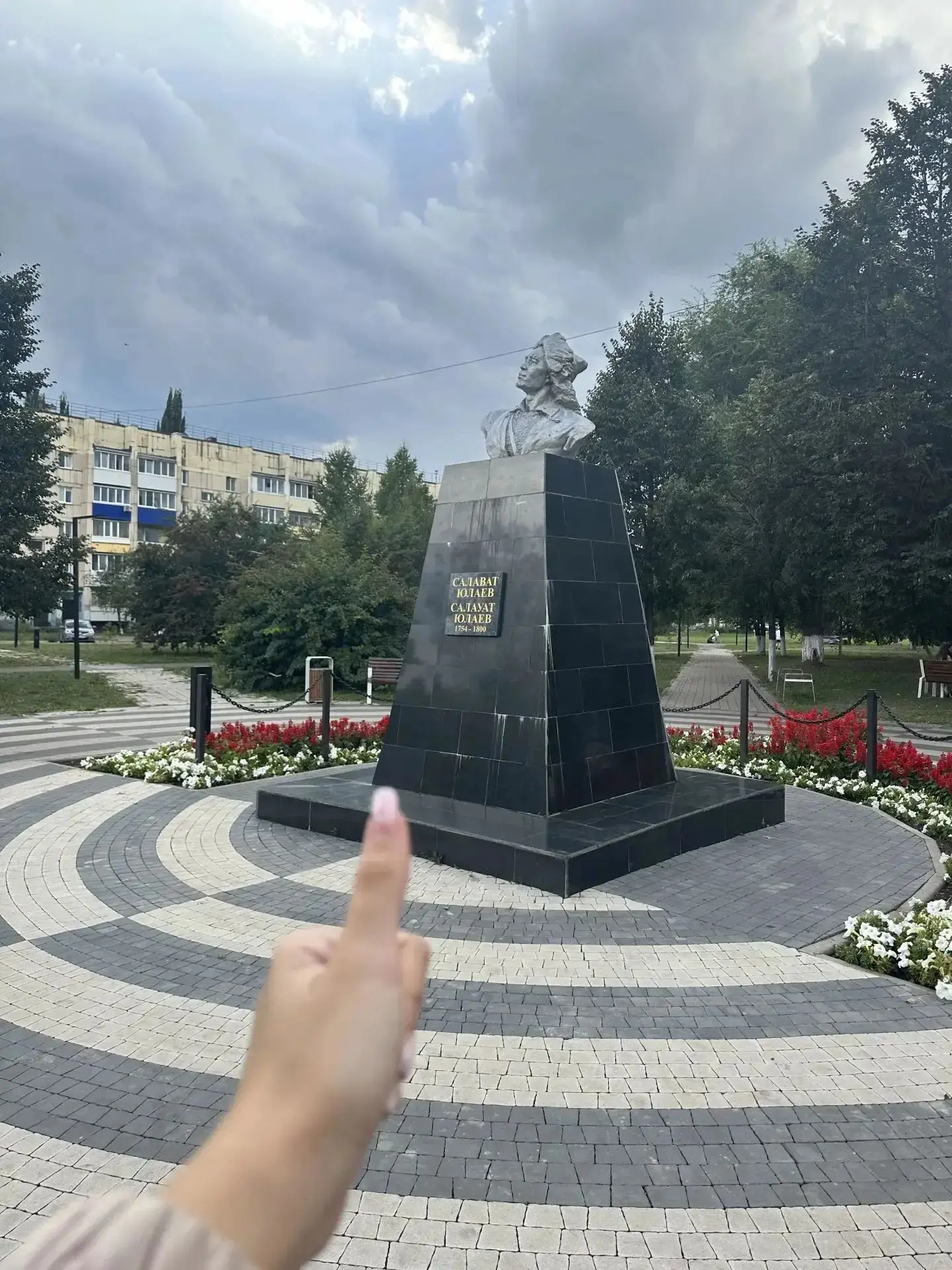 Бюст Салавата Юлаева на Аллее Батыра в Салавате был впервые открыт 23 октября 1955 года...