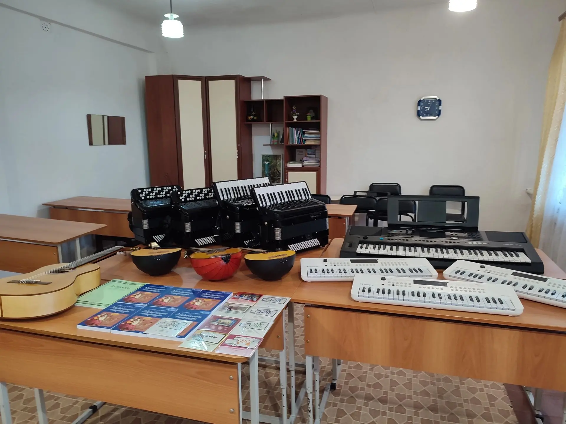 Приходите учиться в Красногорскую школу искусств!!! 
Благодаря национальному проекту «Семья» в Красн