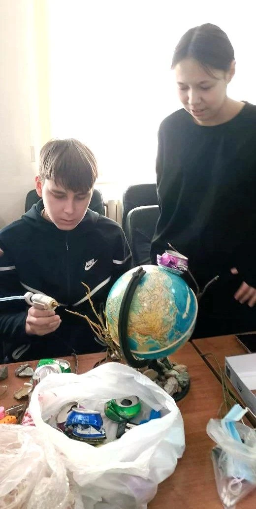 22 апреля, в Международный день Земли, заведующая общежитием Марина Аркадьевна Титова п...