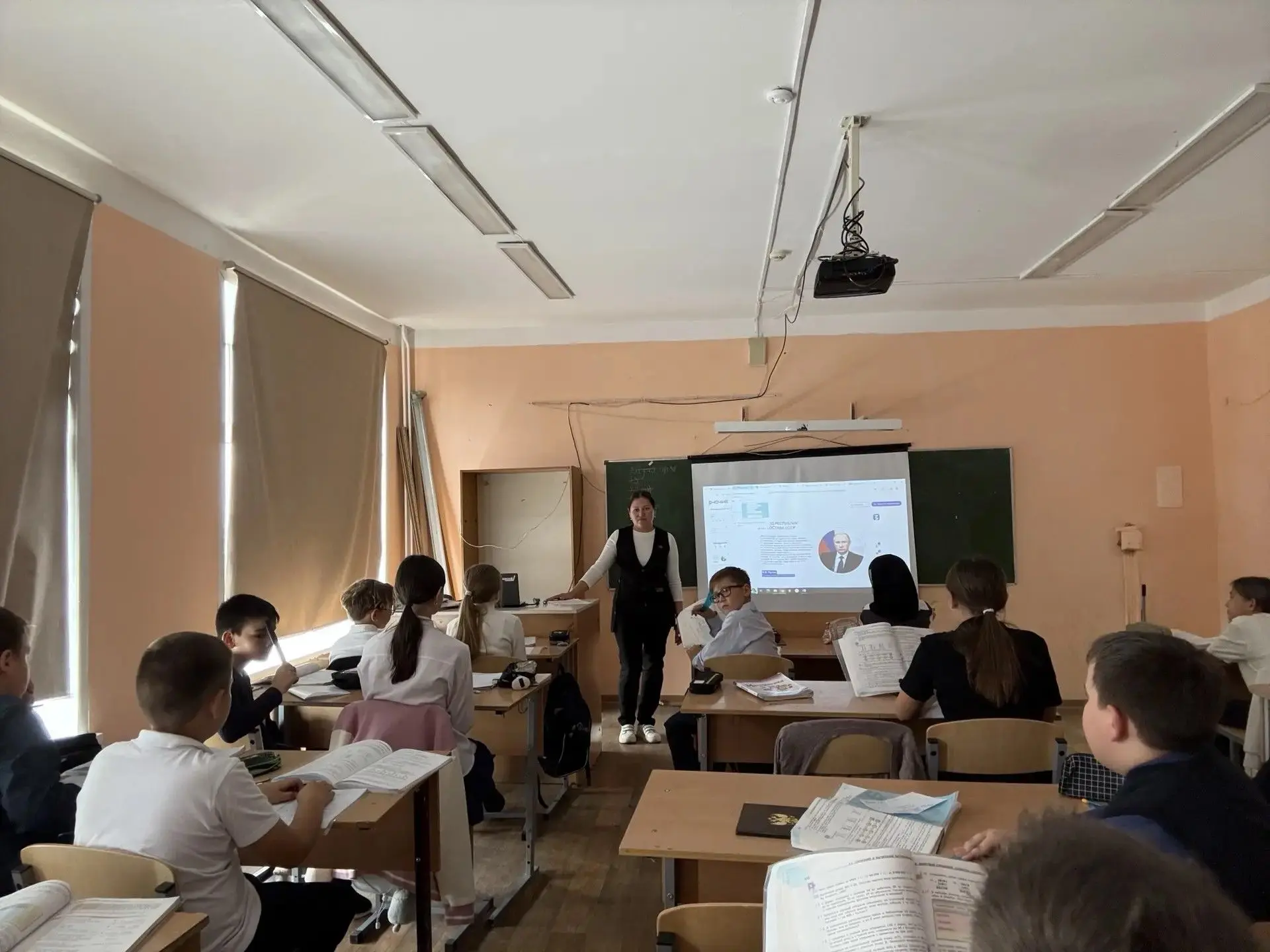 30 сентября - День воссоединения Донецкой Народной Республики,