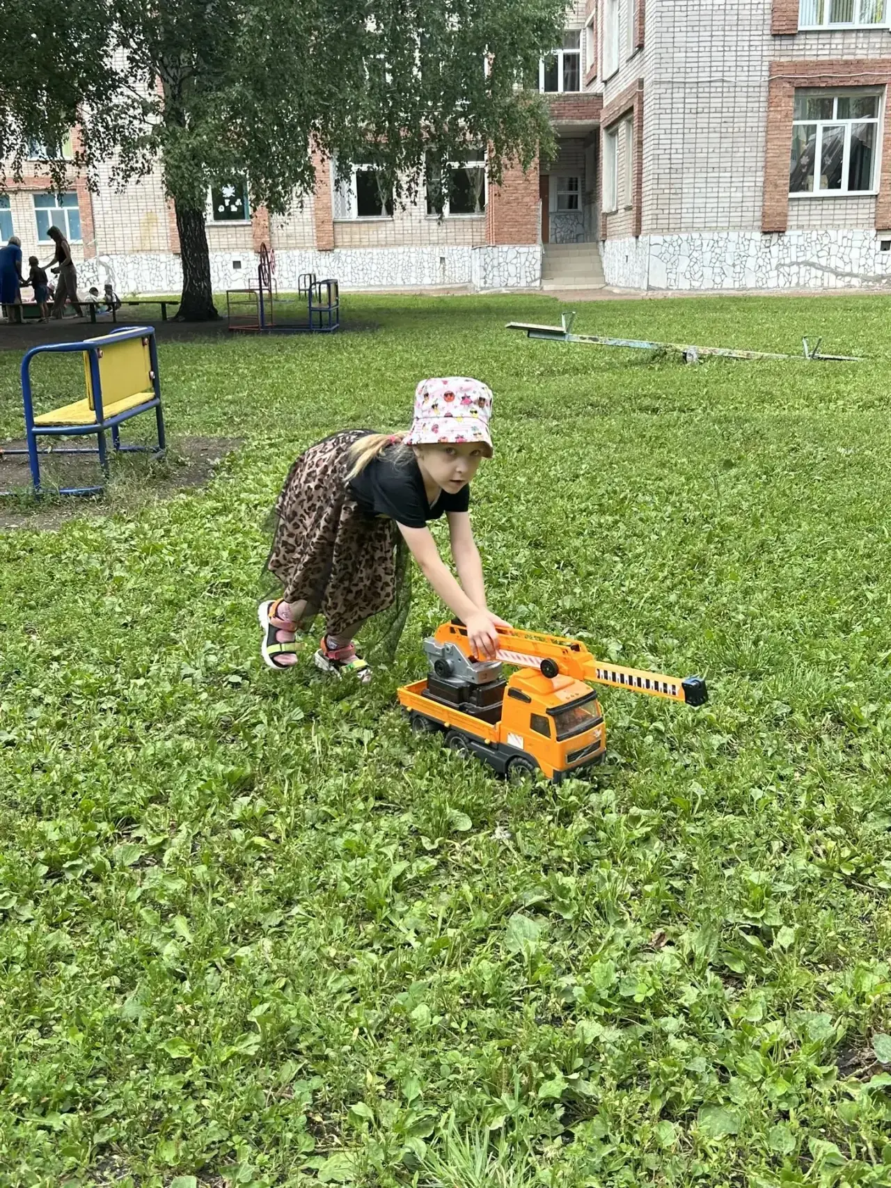 🎨 14 июля — Развиваем творчество и воображение

Летний период в детском саду предоставляет широкие 