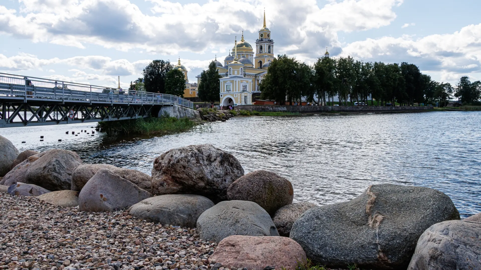 Нило-Столобенская пустынь (Тверская область, оз. Селигер)