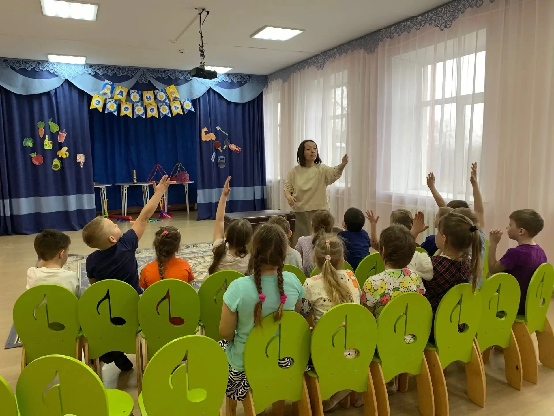 ✅ Вновь музей Ростовского Кремля с интерактивной беседой «Музей в чемодане. Предметы старинного быта