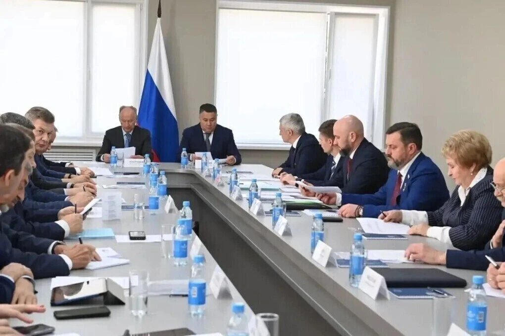 Николай Патрушев проверил модернизацию завода в Петрозаводске 🚢