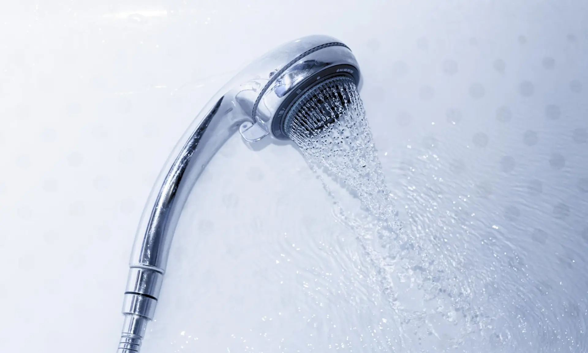 💧 Горячая вода в Архангельске начнёт возвращаться с 10 августа

В Архангельске завершаются гидравли