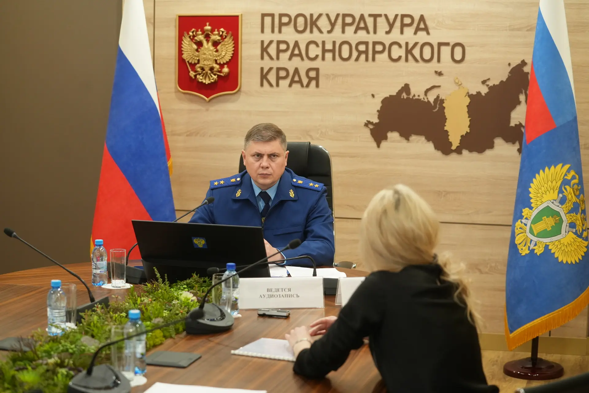 Прокурор края Роман Тютюник провёл личный приём граждан по вопросам соблюдения трудового законодател