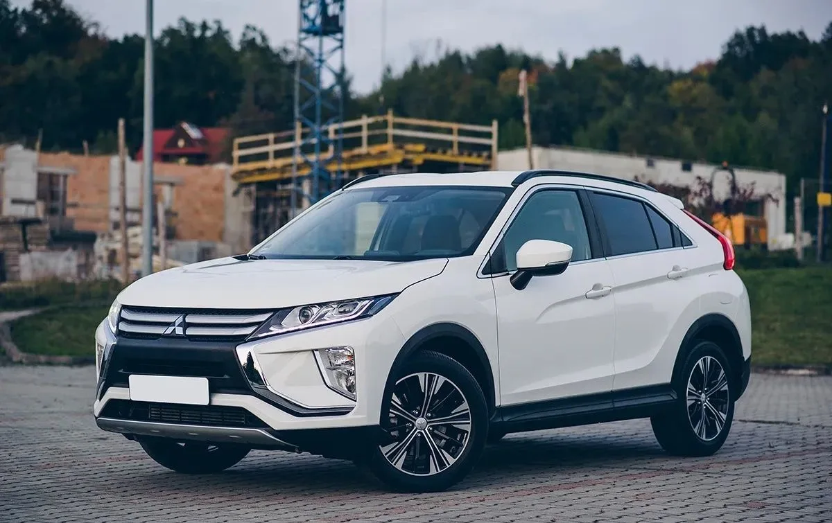 🚗 Mitsubishi Eclipse Cross 1.5 T-MIVEC Intens Plus