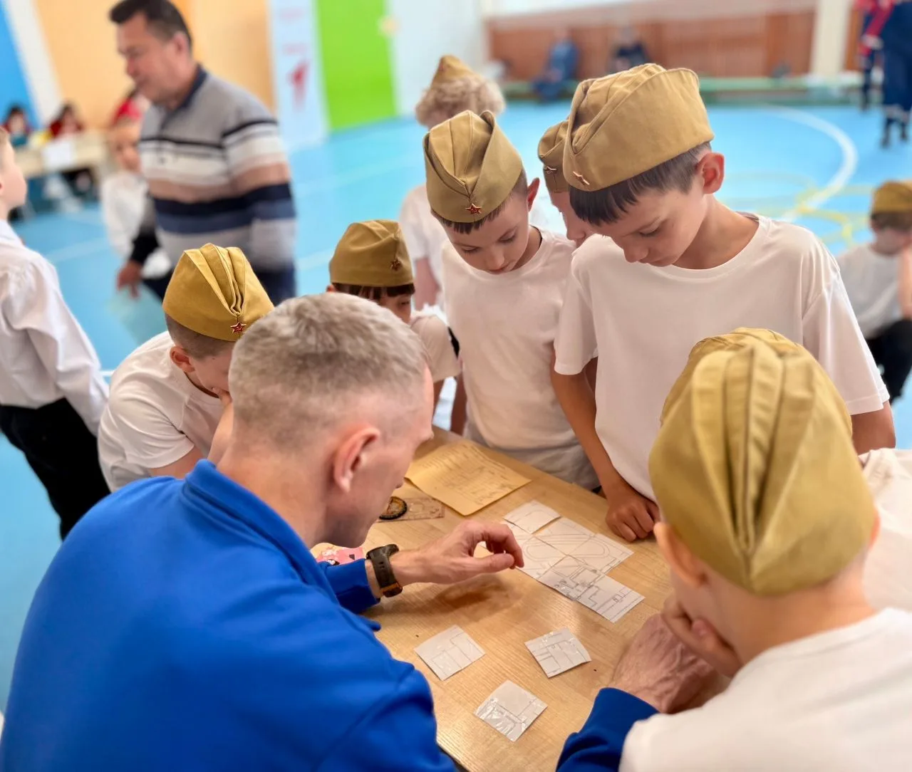 🥳Отряд «Бойцы-12» успешно преодолел испытания!  Сегодня младшая категория отряда «Бойцы-12э» продемо