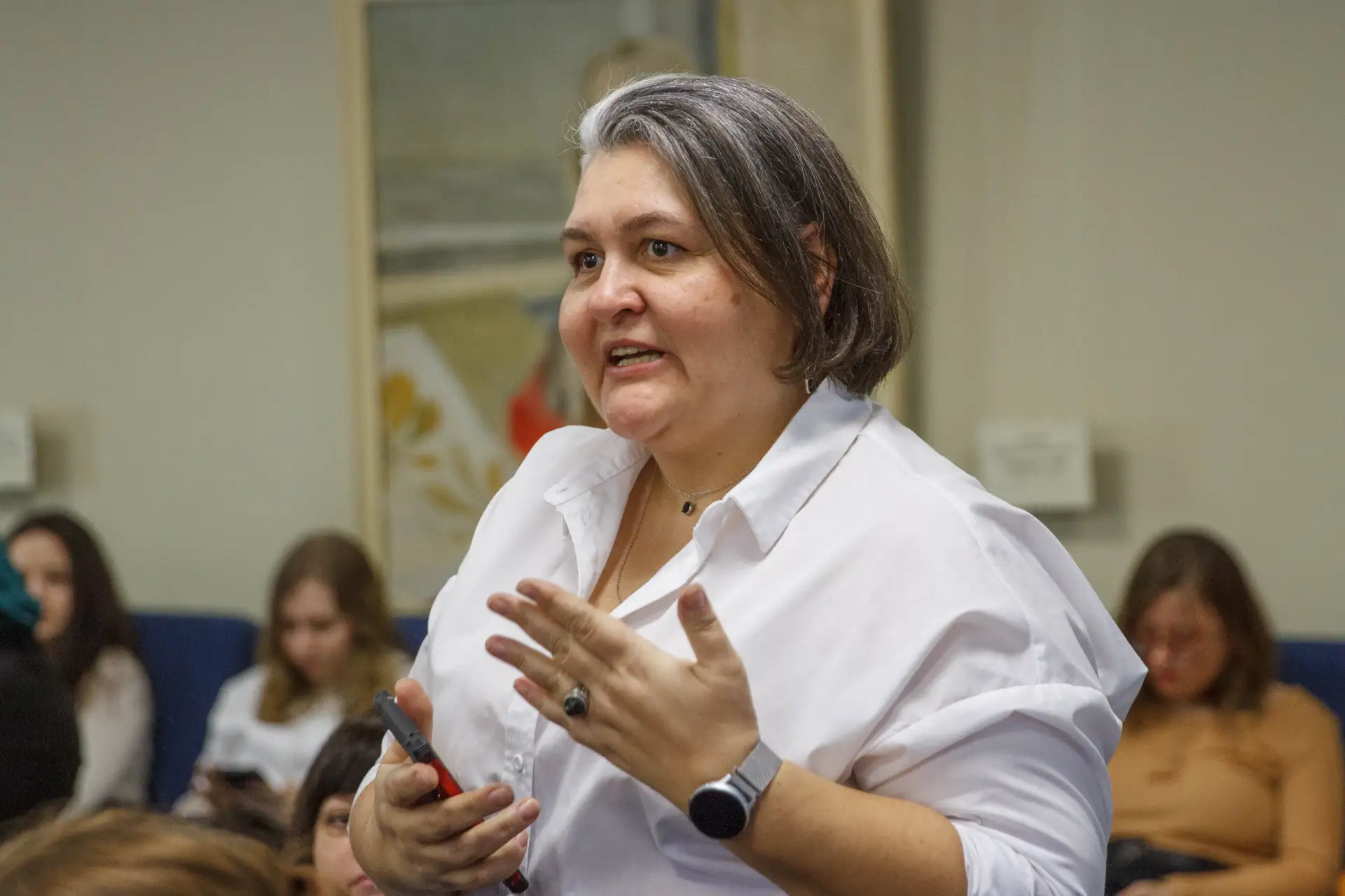 В КемГИК представили цифровую платформу и брендбук проекта «Кемеровская роспись» для креативных инду