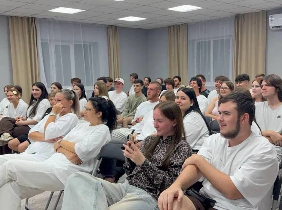Специалист молодежного центра принял участие в образовательном форуме «Волна перемен».