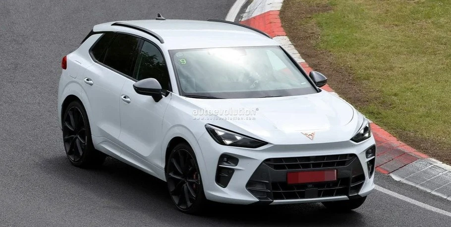 CUPRA готовит мощного конкурента Tiguan.  На трассе в Нюрбургринге заметили прототип новой спортивно