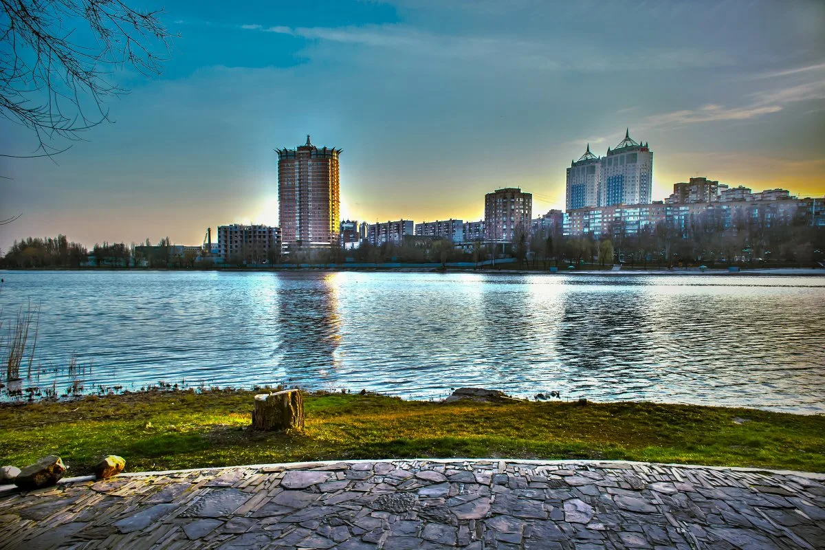 🌤 ☁Сейчас в Донецке +7. Сегодня от +4 до +15. Облачно с прояснениями. Осадков не ожида...