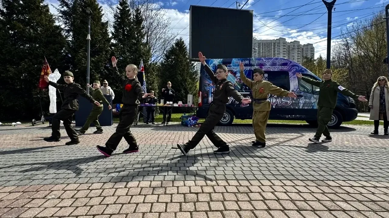 Наши ребята выступили в Сквере Марии Рубцовой в Химках — на городском мероприятии. Жива...