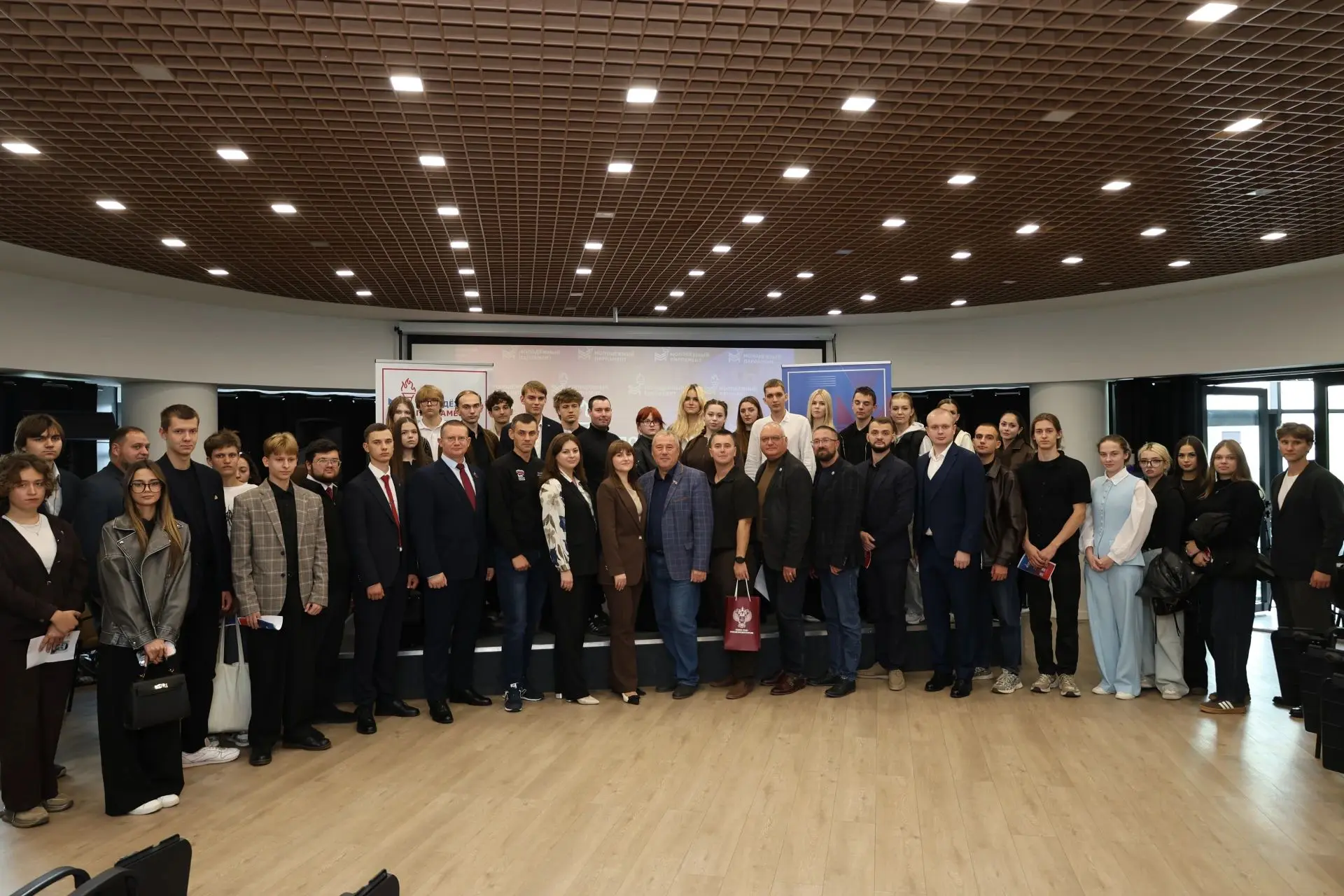 В ПАТРИОТИЗМЕ МОЛОДЕЖИ –