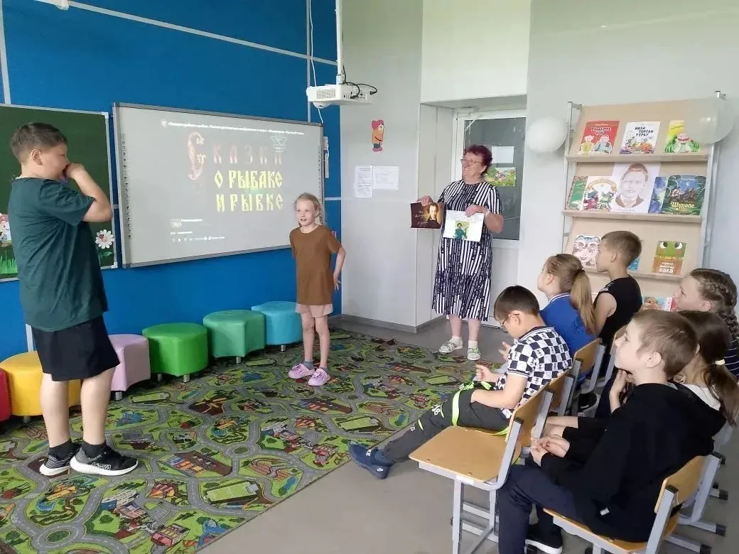 6 июня ребята всех пришкольных лагерей отмечали День русского языка.  В 2011 году прези...