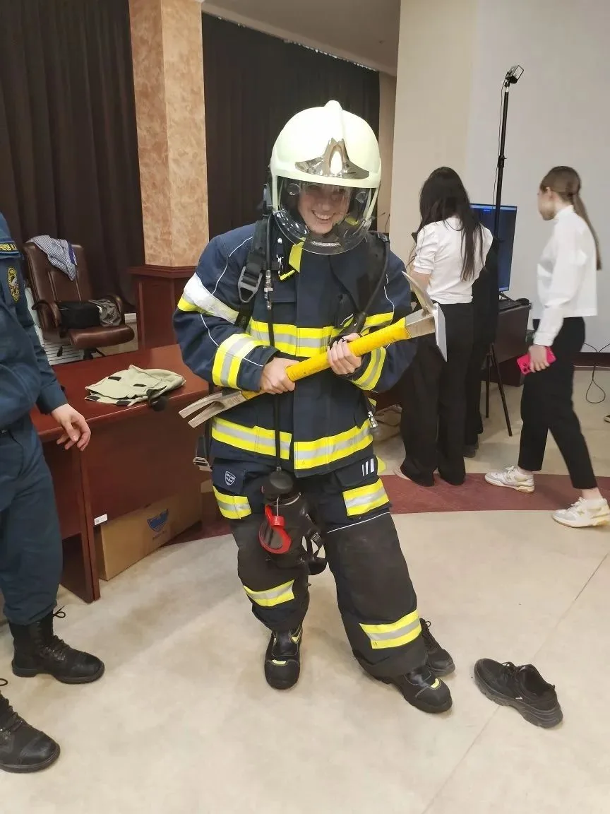 Восьмиклассники заглянули в будущее: путешествие в мир атомных технологий и спасения жизней 16 апрел