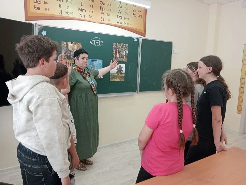 Педагог Центра детского творчества Марина Алексеевна Филиппова провела цикл бесед о тво...