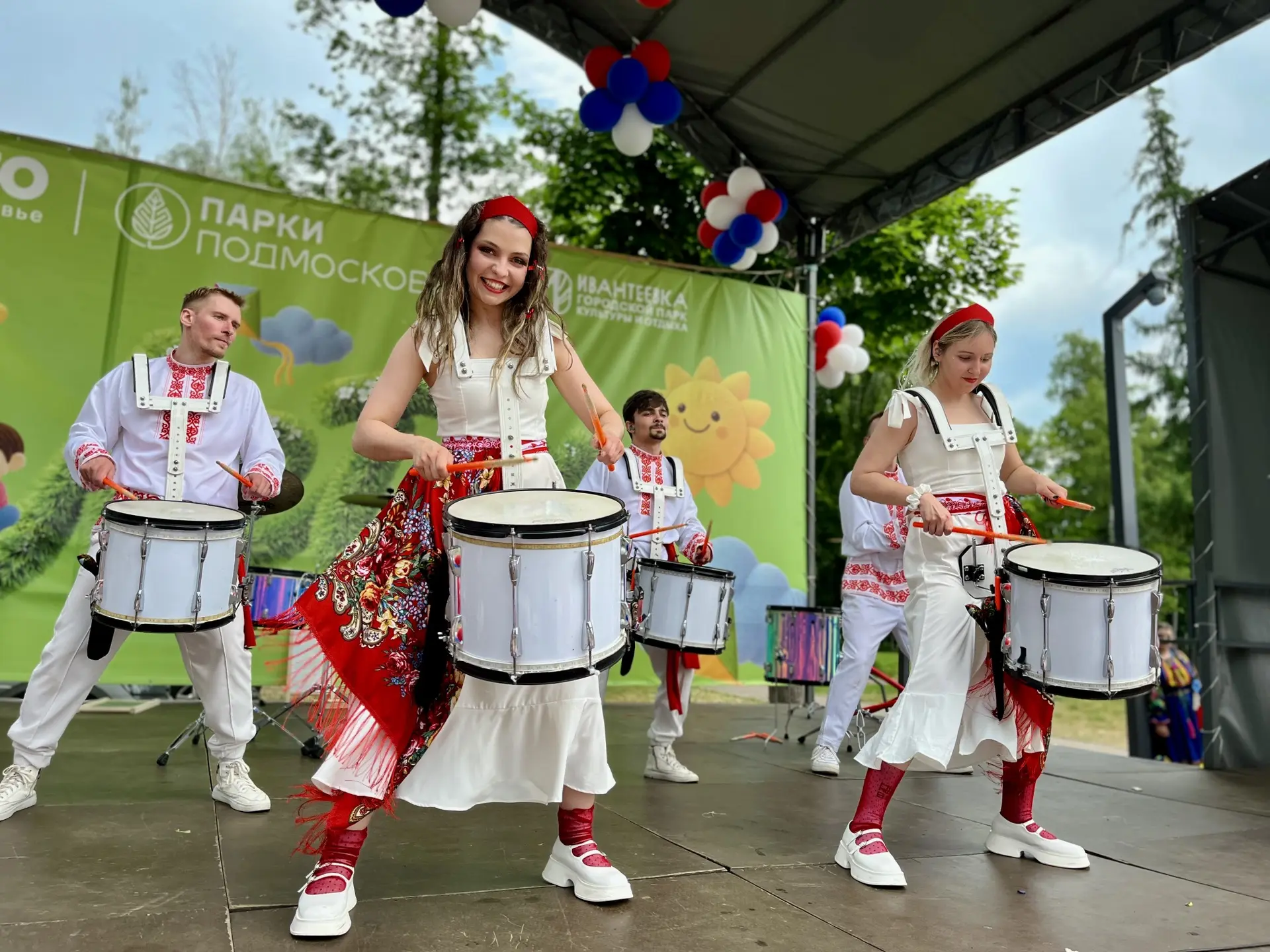 Праздник продолжается — громко, ярко и от души! 🇷🇺✨

Сегодня сцены Пушкино и Ивантеевки наполнилис