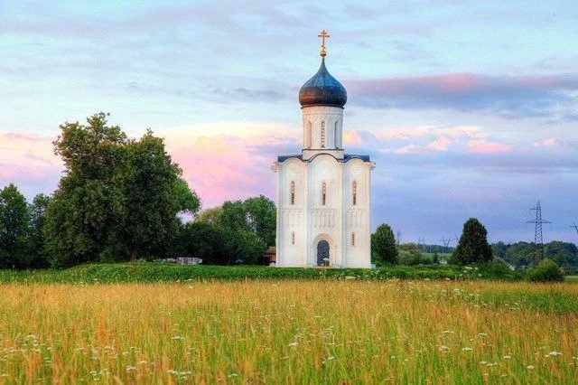 Молящийся человек не может держать злобу на ближнего, не прощать его за какую-то ошибку. Все это сго