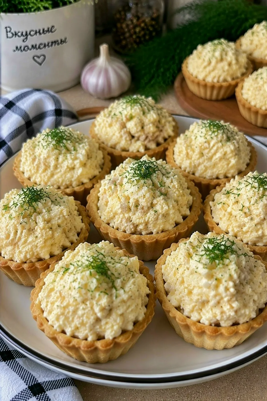 Начинка для тарталеток с курицей и ананасом - нежная, сырная и праздничная