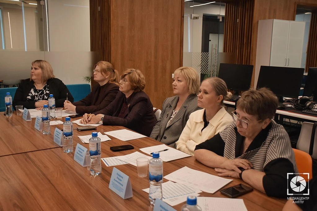 🎓В АлтГПУ прошел конкурс «ПрофДебют» для учащихся психолого-педагогических классов.  На протяжении н