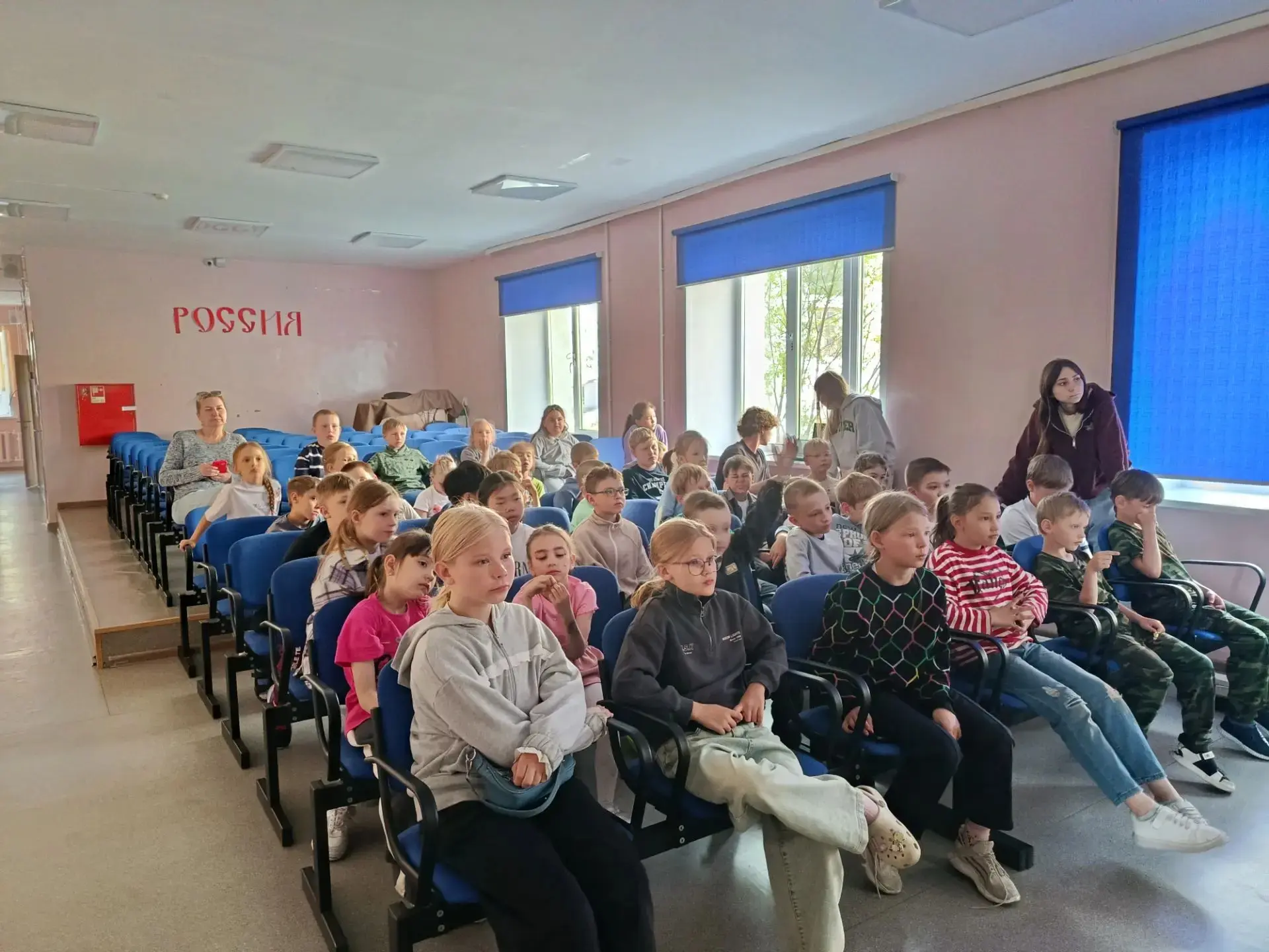 🎶 Музыкальная викторина🪗

В нашем лагере прошла увлекательная музыкальная викторина для 1, 2 и 4 о