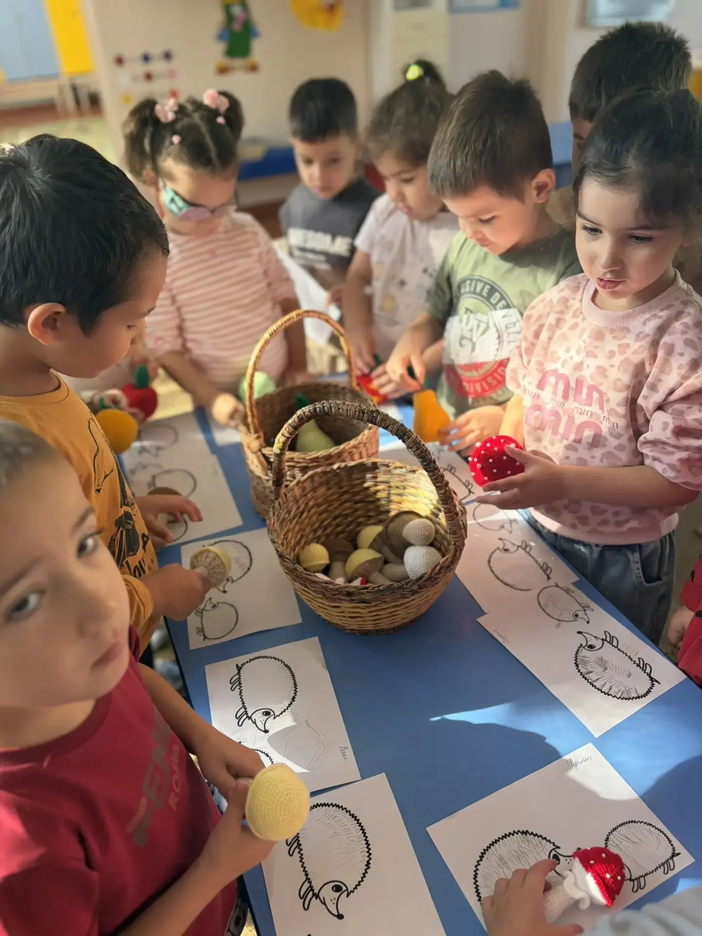 🦔   Закончилось веселое, теплое лето и пришла пора увлекательных занятий. Теперь мы не...