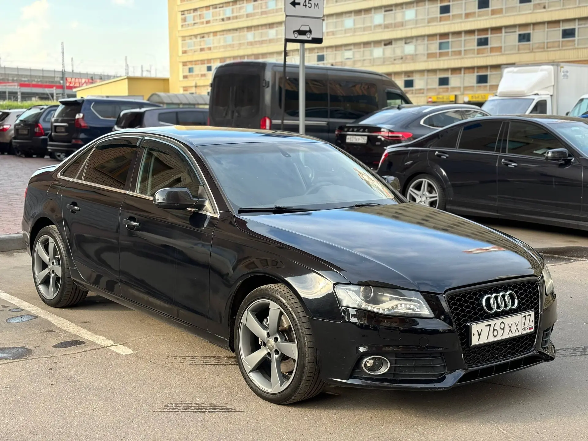 В ПРОДАЖЕ‼️

AUDI A4 1.8 AT

3 Владельца 
2009 Год 
300.000 Пробег 

ХОРОШАЯ ТЕХНИКА
КРАСИВЫЙ ВНЕШНИ