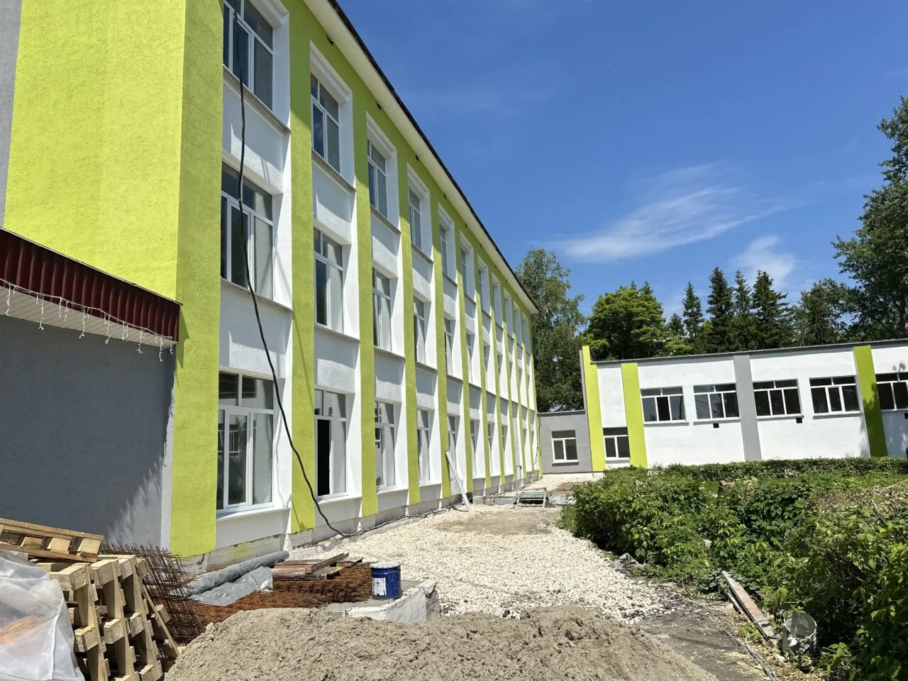 Продолжается капремонт школы в селе Кижеватово

В средней школе имени Героя Советского Союза А.М. Ки