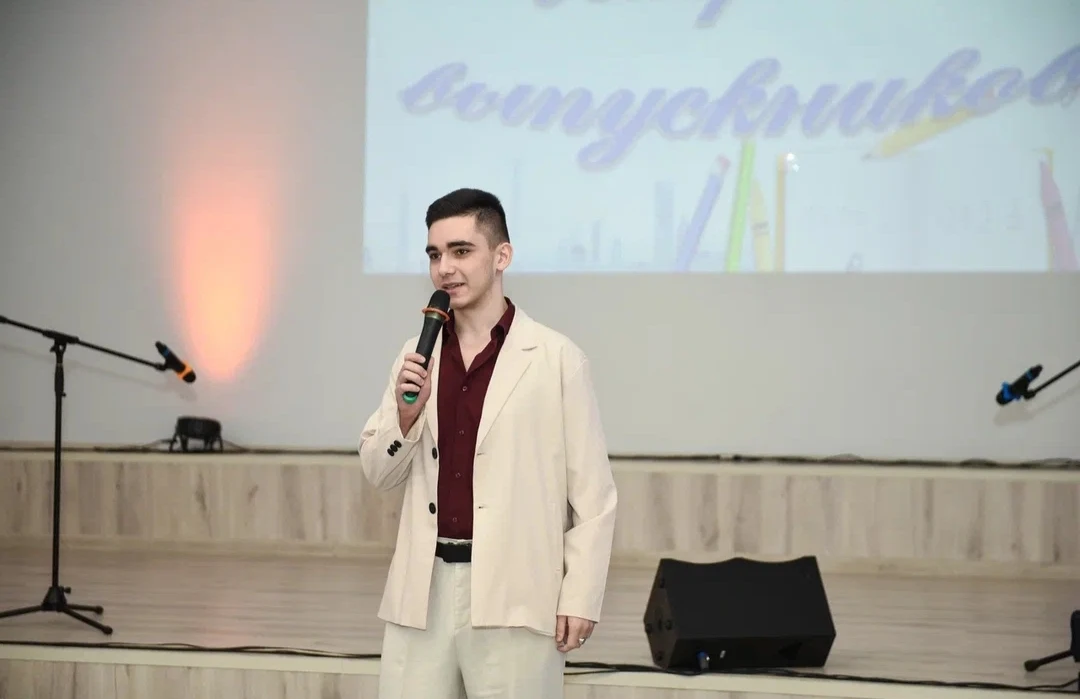 7 февраля лицей вновь окунулся в атмосферу теплых встреч – прошел долгожданный вечер выпускников, ст
